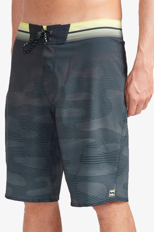 Billabong Resıstance Pro Erkek Siyah Deniz Şortu N1BS16-22219 - 1